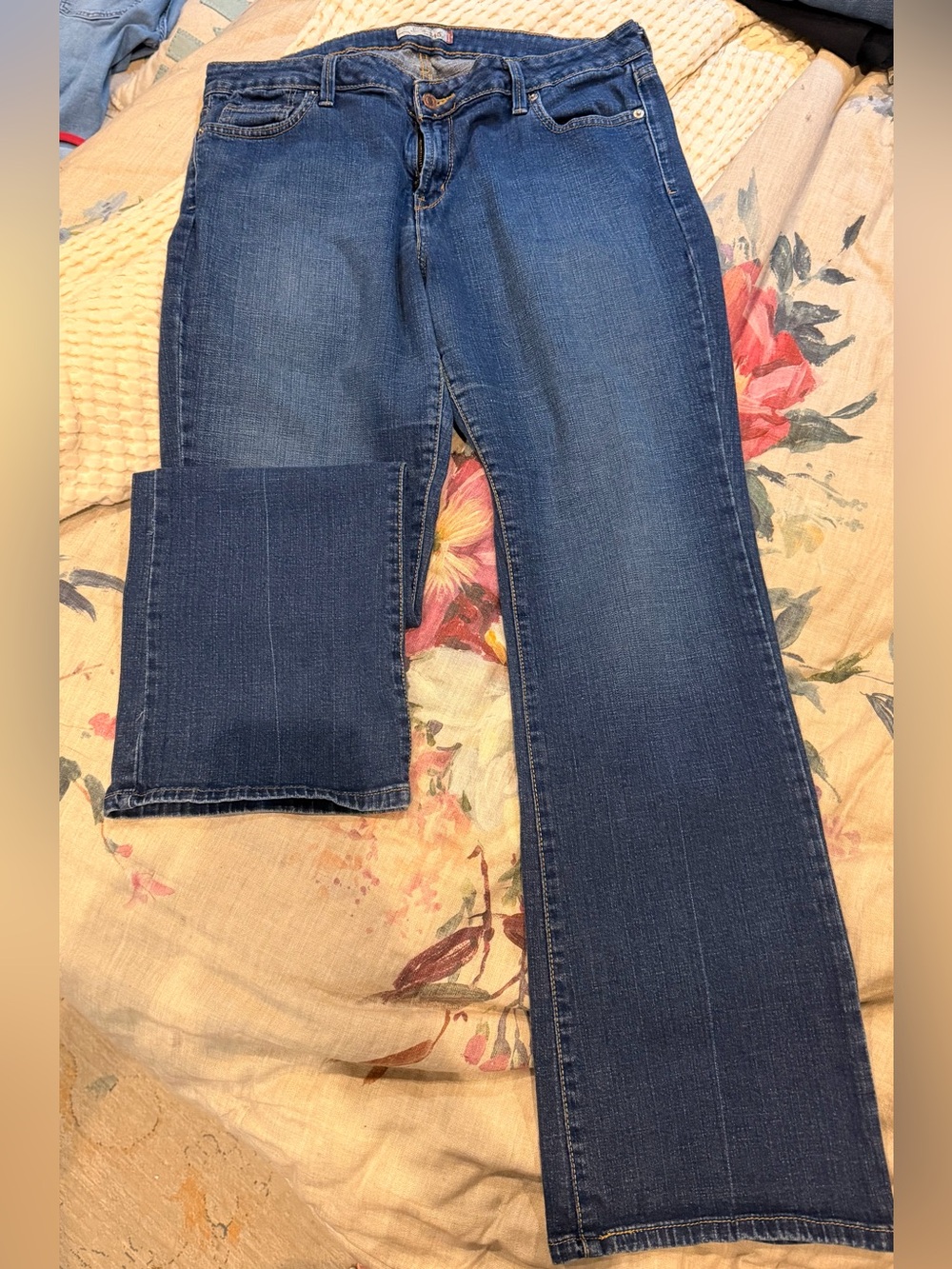 Classic boot cut Blue Jeans
